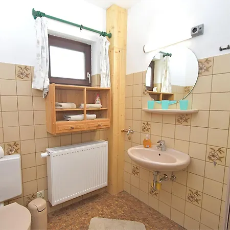 In Kamschlacken, Cleaning Included * Kamschlacken